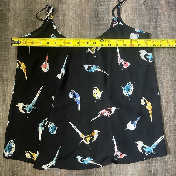 Flowy Bird Tank - Picture 3 of 3